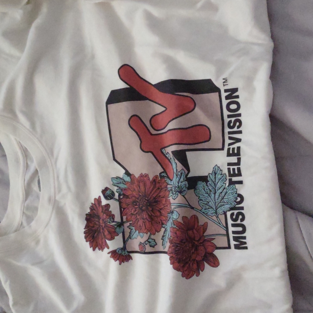 Bought at target never wear it